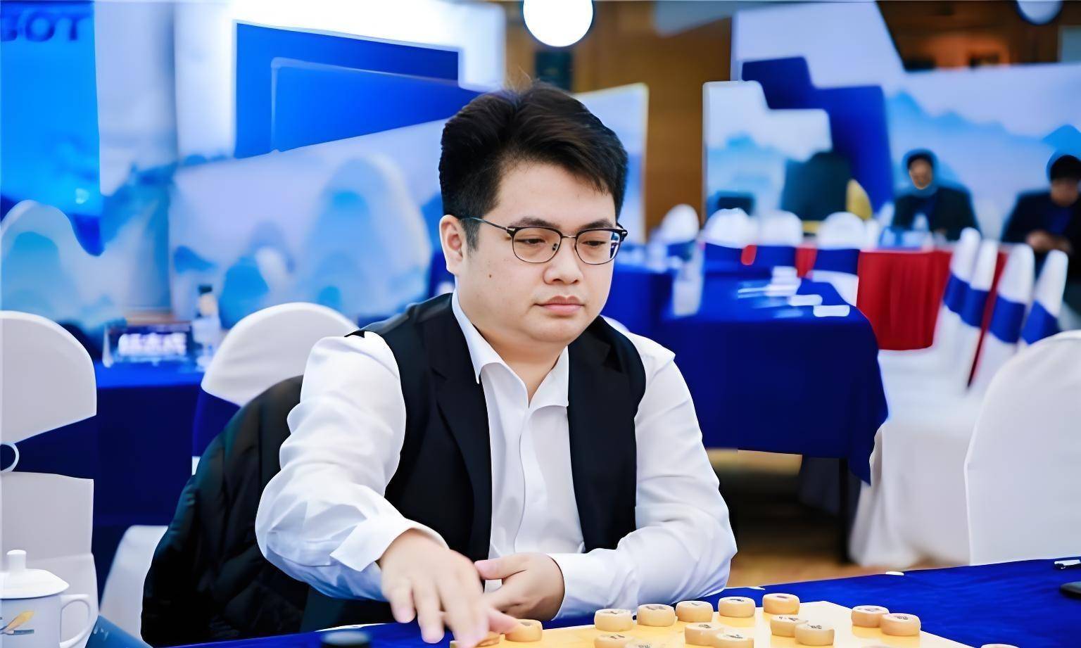 详细阅读:国棋第一人(国棋视频讲解) 国棋第一人(国棋视频讲解)